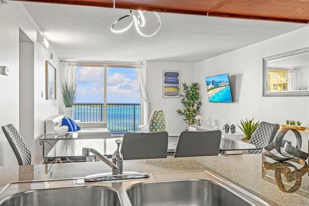 Incredible Ocean View 3 Bedrooms Unit Miami Eksteriør billede
